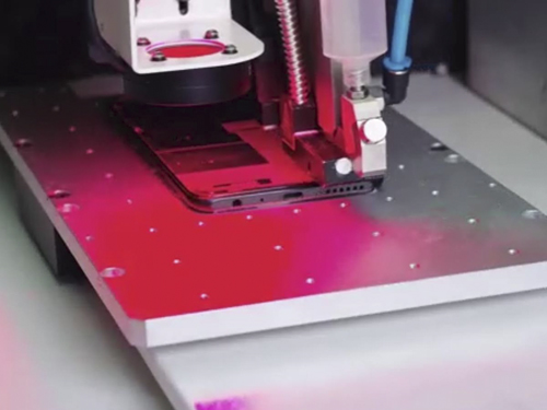 正確的使用熱熔點膠機的方式，能夠延長機器的使用壽命